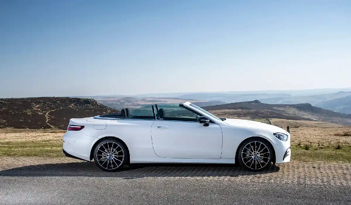 Mercedes-Benz - E-Class E 400 Cabriolet - Cabriolet Car Rentals - Preowned Cabriolet Car - Exclusive Concierge Club.webp